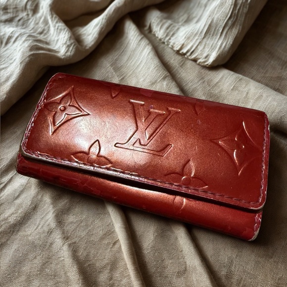 Louis Vuitton Accessories - Authentic Louis Vuitton Vernis Red 4 Key Holder LV Key Case